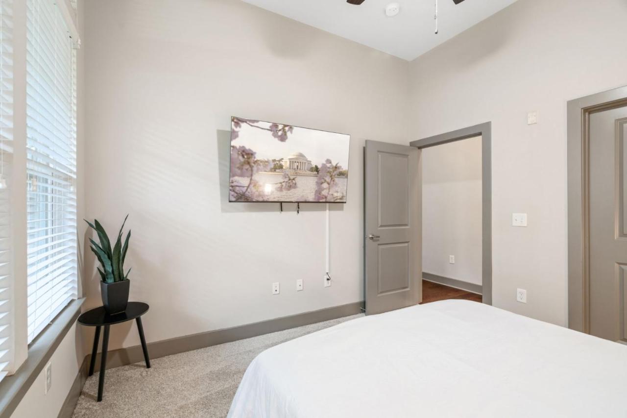 شقة Grand Luxury Premium Vaulted Ceilings وودبريدج المظهر الخارجي الصورة